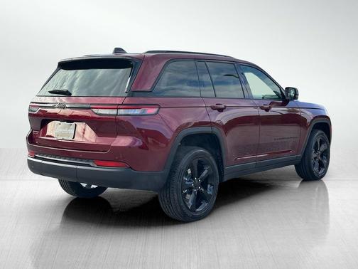 2025 Jeep Grand Cherokee Altitude