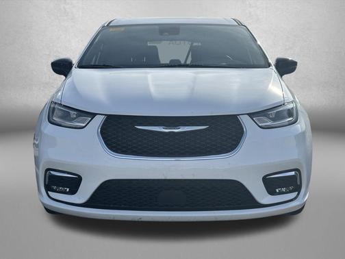 2025 Chrysler Pacifica L