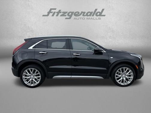 Stellar Black Metallic 2023 Cadillac XT4 Premium Luxury