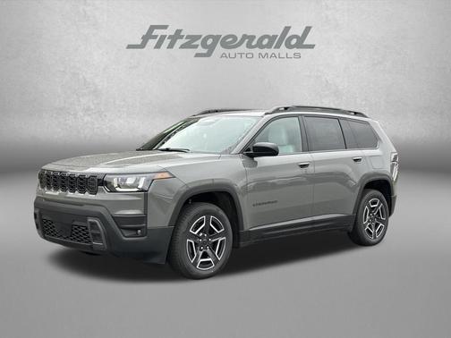 Sting-Gray Clearcoat 2026 Jeep Cherokee Laredo 4x4