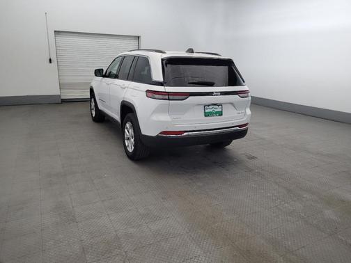 Bright White Clearcoat 2023 Jeep Grand Cherokee Limited