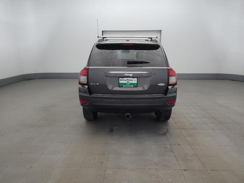 Granite Crystal Metallic Clearcoat 2016 Jeep Compass Latitude