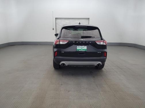 Agate Black Metallic 2021 Ford Escape SE