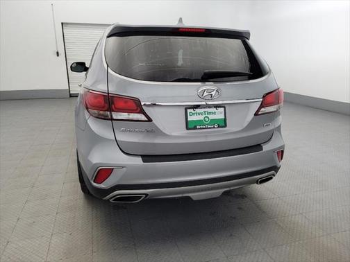 2018 Hyundai SANTA FE SE