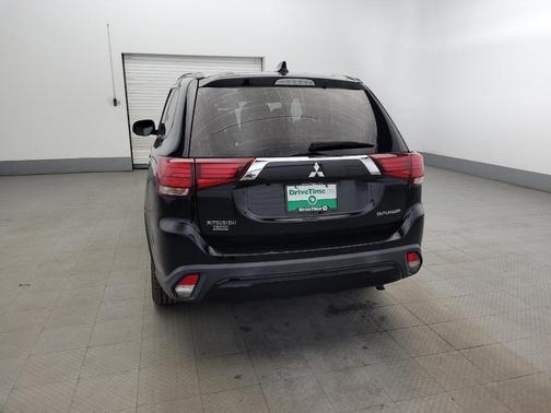 2019 Mitsubishi Outlander SE