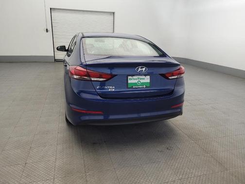 2018 Hyundai ELANTRA SE