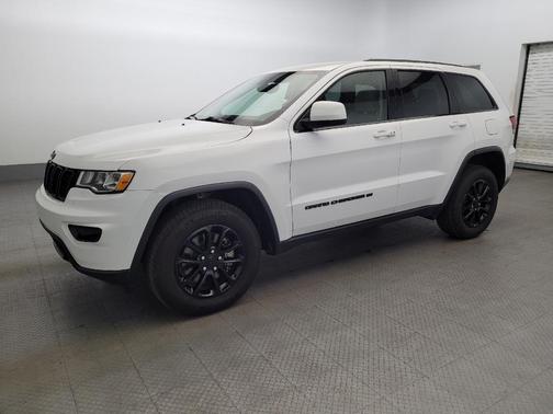 2022 Jeep Grand Cherokee Laredo
