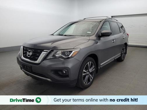 Gun Metallic 2018 Nissan Pathfinder Platinum