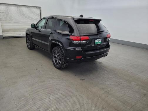 Diamond Black Crystal Pearlcoat 2021 Jeep Grand Cherokee 80th Anniversary 4x4