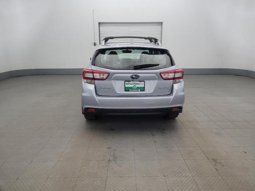 Ice Silver Metallic 2019 Subaru Impreza 2.0i Limited