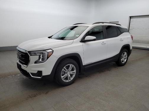 Summit White 2023 GMC Terrain SLE