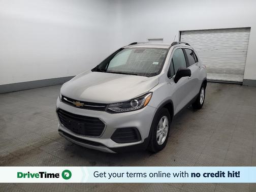 Silver Ice Metallic 2020 Chevrolet Trax LT