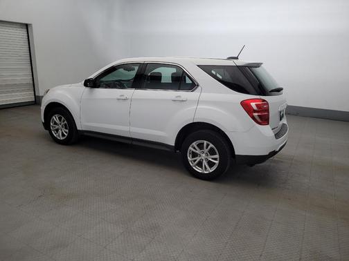 Summit White 2017 Chevrolet Equinox LS