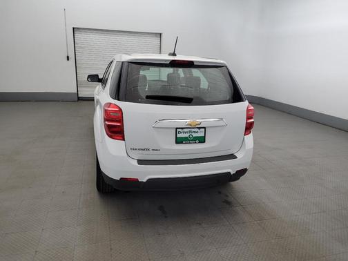 Summit White 2017 Chevrolet Equinox LS