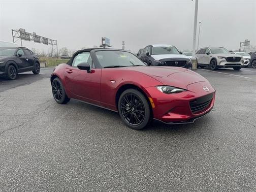 Soul Red Crystal Metallic 2026 Mazda MX-5 Miata Club