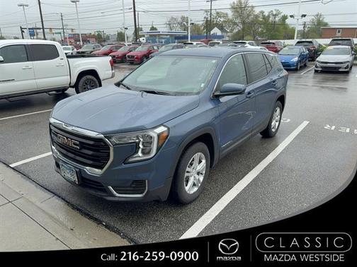 Metallic 2024 GMC Terrain SLE