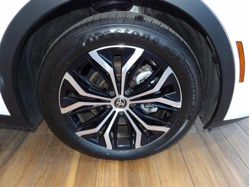 2023 Toyota Crown XLE