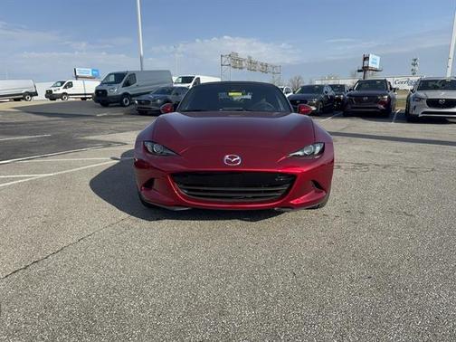 Soul Red Crystal Metallic 2026 Mazda MX-5 Miata GRAND TOURING