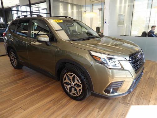 2024 Subaru Forester Premium
