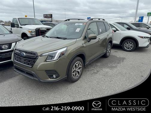 Autumn Green Metallic 2024 Subaru Forester Premium