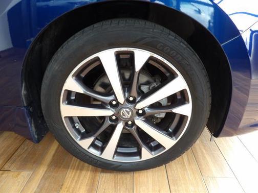 2016 Nissan Altima 2.5 SR