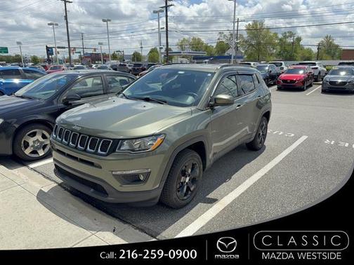 Olive Green Pearl 2018 Jeep Compass Latitude