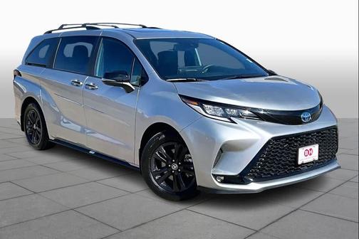 2025 Toyota Sienna XSE 7 Passenger