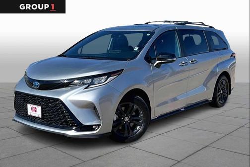 2025 Toyota Sienna XSE 7 Passenger