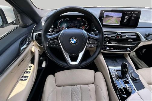 Mineral White Metallic 2023 BMW 530 i xDrive