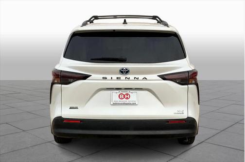2023 Toyota Sienna XLE 7 Passenger
