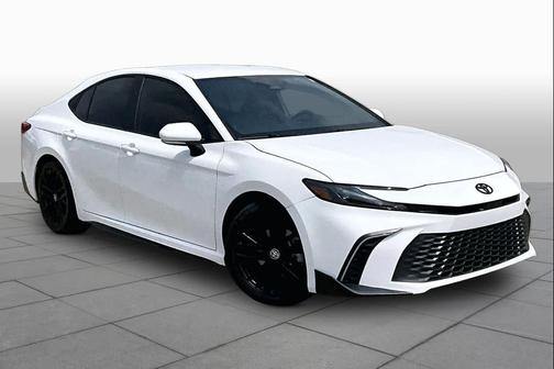 Ice Cap 2025 Toyota Camry SE