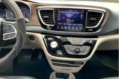 2019 Chrysler Pacifica Touring-L Plus