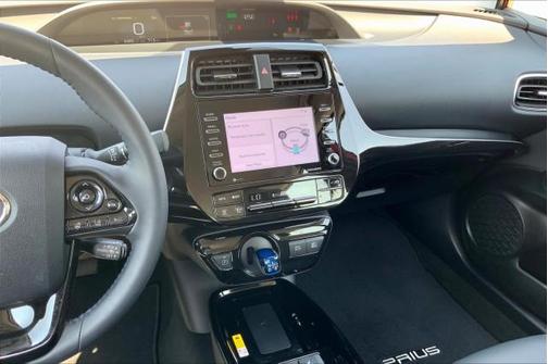 2021 Toyota Prius XLE