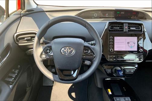 2021 Toyota Prius XLE
