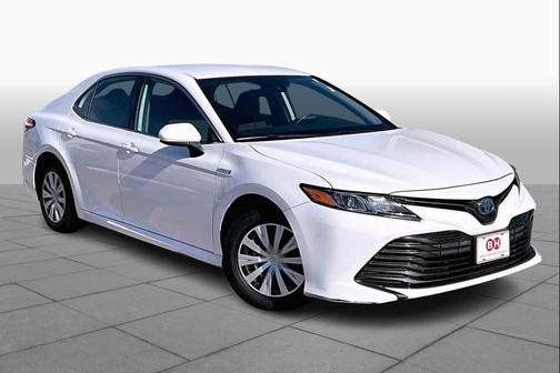 2019 Toyota Camry Hybrid LE