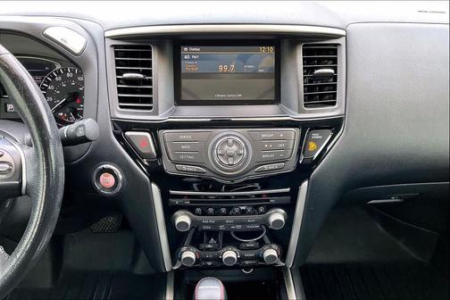 2013 Nissan Pathfinder SV