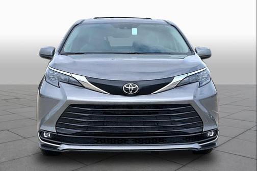 Heavy Metal 2026 Toyota Sienna XLE