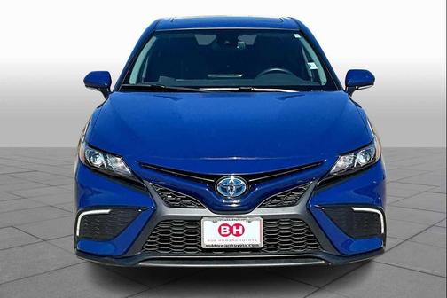 2024 Toyota Camry Hybrid SE