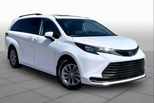 Ice Cap 2024 Toyota Sienna LE