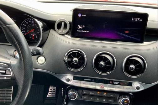 2022 Kia Stinger GT1