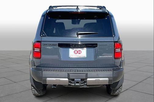 2025 Toyota Land Cruiser Base