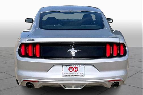 2016 Ford Mustang V6