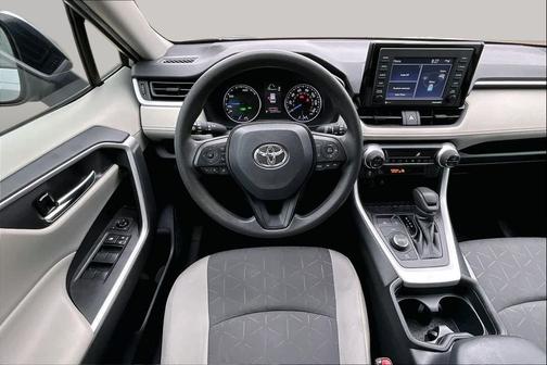 Silver Sky Metallic 2021 Toyota RAV4 Hybrid XLE