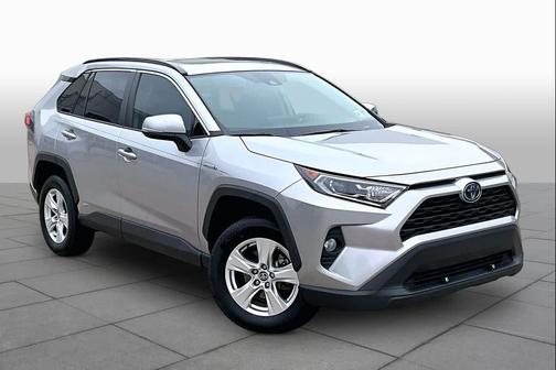 Silver Sky Metallic 2021 Toyota RAV4 Hybrid XLE
