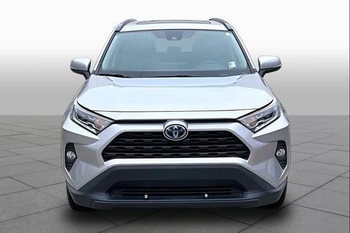 Silver Sky Metallic 2021 Toyota RAV4 Hybrid XLE