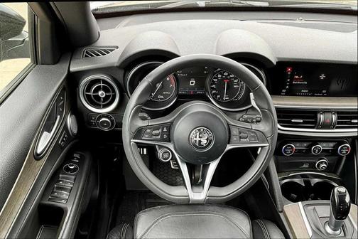 2018 Alfa Romeo Stelvio Ti Sport
