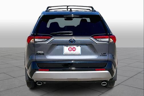 2024 Toyota RAV4 Hybrid SE