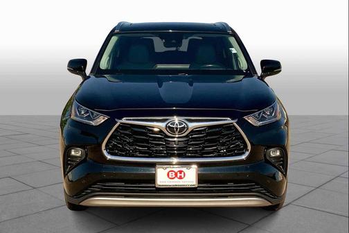 2022 Toyota Highlander Platinum