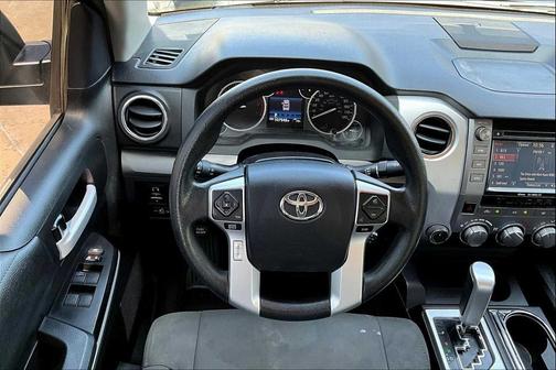 2017 Toyota Tundra SR5