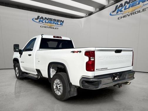 Summit White 2026 Chevrolet Silverado 2500 WT